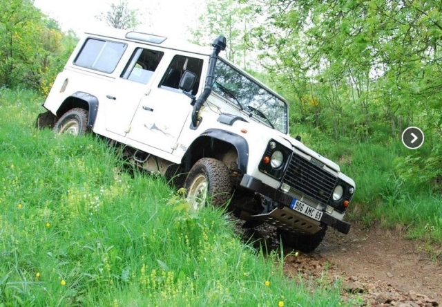 Randonnée 4x4 en forêt